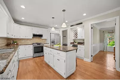 52 Hampton Rd, Chatham Township, NJ 07928 - Photo 11