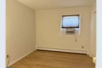 79 Priscilla St, Clifton, NJ 07013 - Photo 9