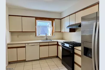 79 Priscilla St, Clifton, NJ 07013 - Photo 5