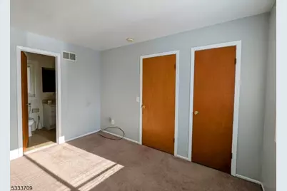 46 Bennington Sq, Washington Township, NJ 07840 - Photo 17