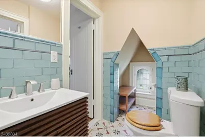 18 Burroughs Way, Maplewood, NJ 07040 - Photo 19