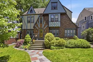 18 Burroughs Way, Maplewood, NJ 07040 - Photo 1