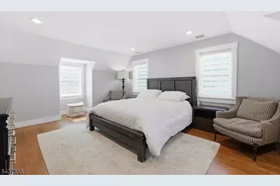 307 N Farview Ave, Paramus, NJ 07652 - Photo 27