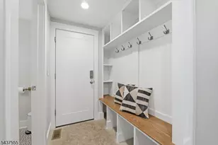 307 N Farview Ave, Paramus, NJ 07652 - Photo 15
