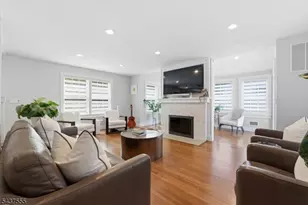 307 N Farview Ave, Paramus, NJ 07652 - Photo 17