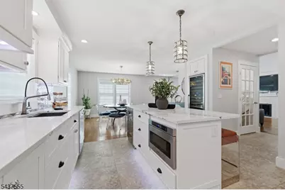 307 N Farview Ave, Paramus, NJ 07652 - Photo 9