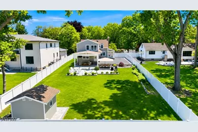 307 N Farview Ave, Paramus, NJ 07652 - Photo 47