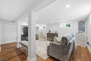 307 N Farview Ave, Paramus, NJ 07652 - Photo 31