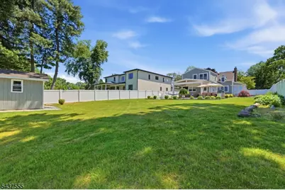307 N Farview Ave, Paramus, NJ 07652 - Photo 45