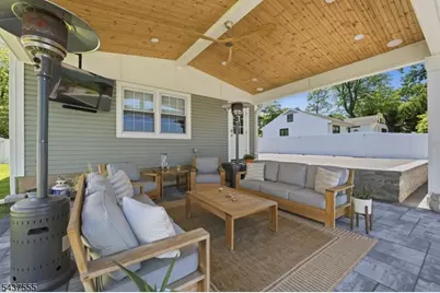 307 N Farview Ave, Paramus, NJ 07652 - Photo 41