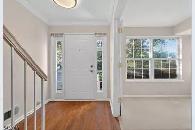 27 Woodlake Dr, Sayreville, NJ 08859 - Photo 5