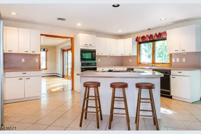25 Wood Chase Ln, Kinnelon, NJ 07405 - Photo 9
