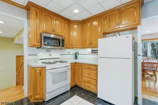 78 Bernard St, Branchburg Township, NJ 08876 - Photo 19