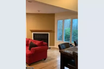 8 Stockton Ct, Parsippany, NJ 07950 - Photo 3