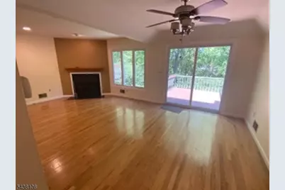 8 Stockton Ct, Parsippany, NJ 07950 - Photo 7