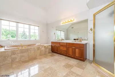 5 Raine Tree Ct, Kinnelon, NJ 07405 - Photo 23