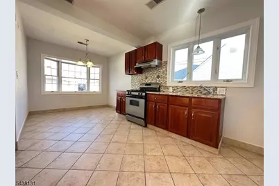 300 New Jersey Ave, Union Township, NJ 07083 - Photo 9