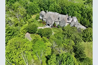 24-1 Douglass Ave, Bernardsville, NJ 07924 - Photo 3