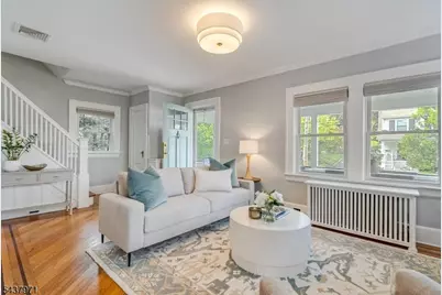 40 Comley Pl, Bloomfield, NJ 07003 - Photo 9
