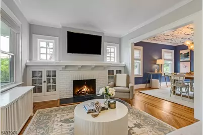 40 Comley Pl, Bloomfield, NJ 07003 - Photo 5