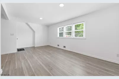 74 Barbara St, Bloomfield, NJ 07003 - Photo 5