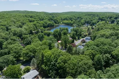 39 Broadway, West Milford Twp., NJ 07480 - Photo 33