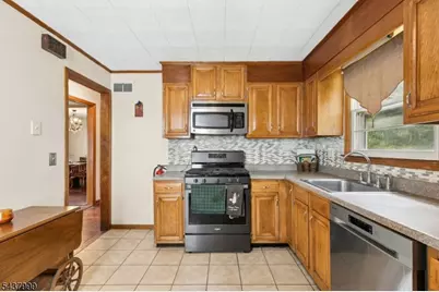 346 Farley Ave, Scotch Plains Township, NJ 07076 - Photo 11