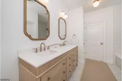 14 Holmes Oval, New Providence, NJ 07974 - Photo 7