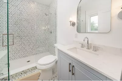 14 Holmes Oval, New Providence, NJ 07974 - Photo 5