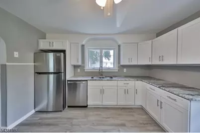 793 Culkin St, Phillipsburg, NJ 08865 - Photo 11