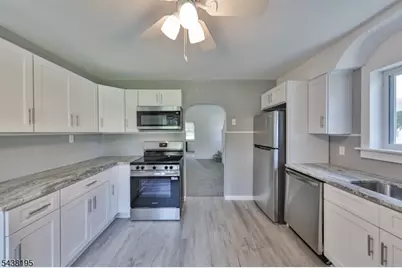 793 Culkin St, Phillipsburg, NJ 08865 - Photo 11