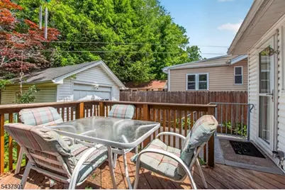 489 Maple Ave, Teaneck Township, NJ 07666 - Photo 11