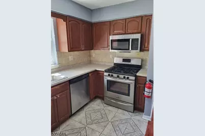 12 Geneva St, Elizabeth, NJ 07206 - Photo 5