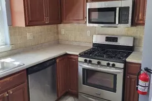 12 Geneva St, Elizabeth, NJ 07206 - Photo 5