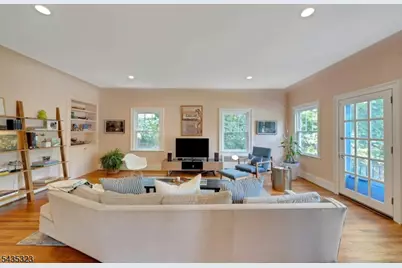 9 Parkway, Montclair, NJ 07042 - Photo 23