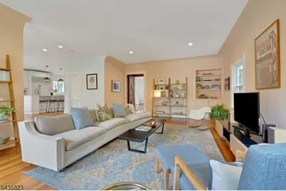 9 Parkway, Montclair, NJ 07042 - Photo 25