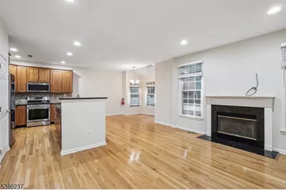 91 Patriot Hill Dr, Bernards Township, NJ 07920 - Photo 5