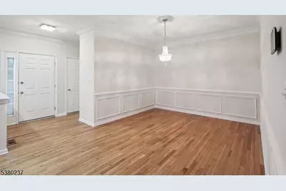 91 Patriot Hill Dr, Bernards Township, NJ 07920 - Photo 3