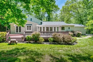 31 Shephard Way, Bernards Township, NJ 07920 - Photo 3