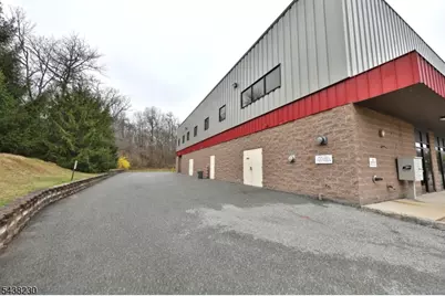 999 Willow Grove St, Hackettstown, NJ 07840 - Photo 5