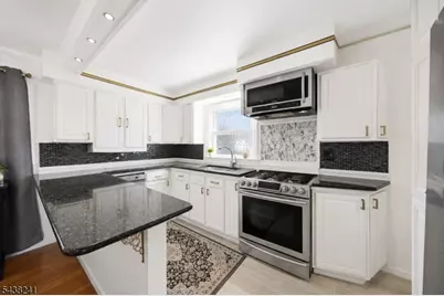 105 N 13th St, Kenilworth, NJ 07033 - Photo 7