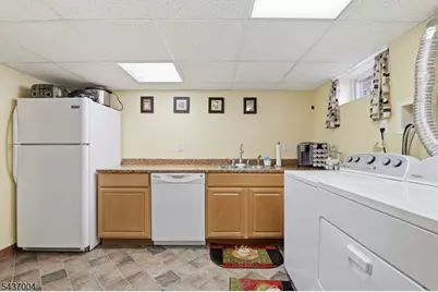 29 Corsi Rd, Bloomfield, NJ 07003 - Photo 19