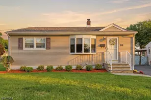 29 Corsi Rd, Bloomfield, NJ 07003 - Photo 1
