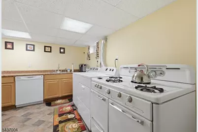 29 Corsi Rd, Bloomfield, NJ 07003 - Photo 25