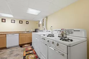 29 Corsi Rd, Bloomfield, NJ 07003 - Photo 25