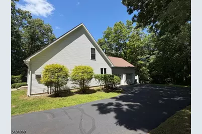 11 Minisink Dr, Montague, NJ 07827 - Photo 3