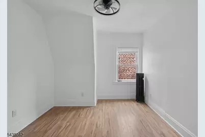233 S Clinton St, East Orange, NJ 07018 - Photo 11