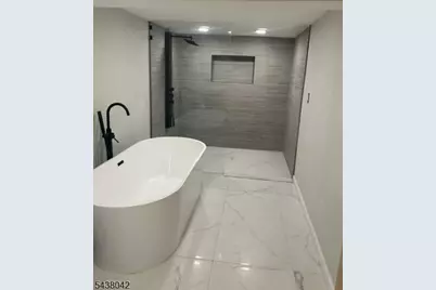 233 S Clinton St, East Orange, NJ 07018 - Photo 3