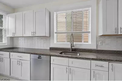 233 S Clinton St, East Orange, NJ 07018 - Photo 25