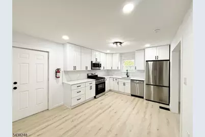 121 Henderson St, Phillipsburg, NJ 08865 - Photo 5